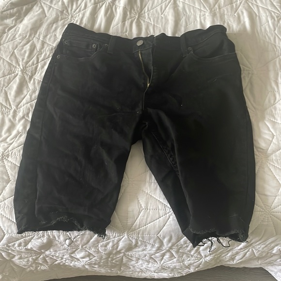 Levis Shorts - Picture 1 of 2